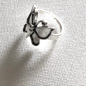 Silver Butterfly ring 🦋 Size 8; Weighs .361 grams